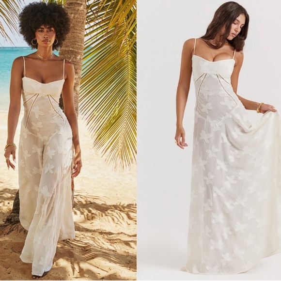 ❌SOLD❌HOUSE OF CB Seren Floral Lace Back Maxi Dress in Vintage Cream New - Picture 5 of 16